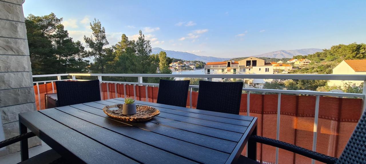 Luxury Apartments Oasis Lumbarda Exteriér fotografie